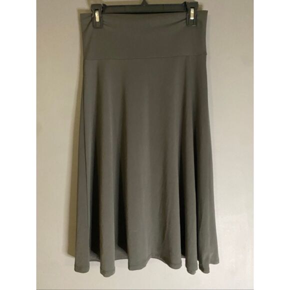 Zenana Outfitters Grey Pull On High Waisted Skater Skirt Size Large - Picture 1 of 5